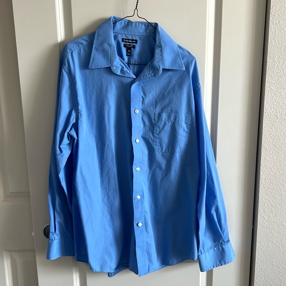 Croft and Barrow Men’s Blue Dress Shirt
